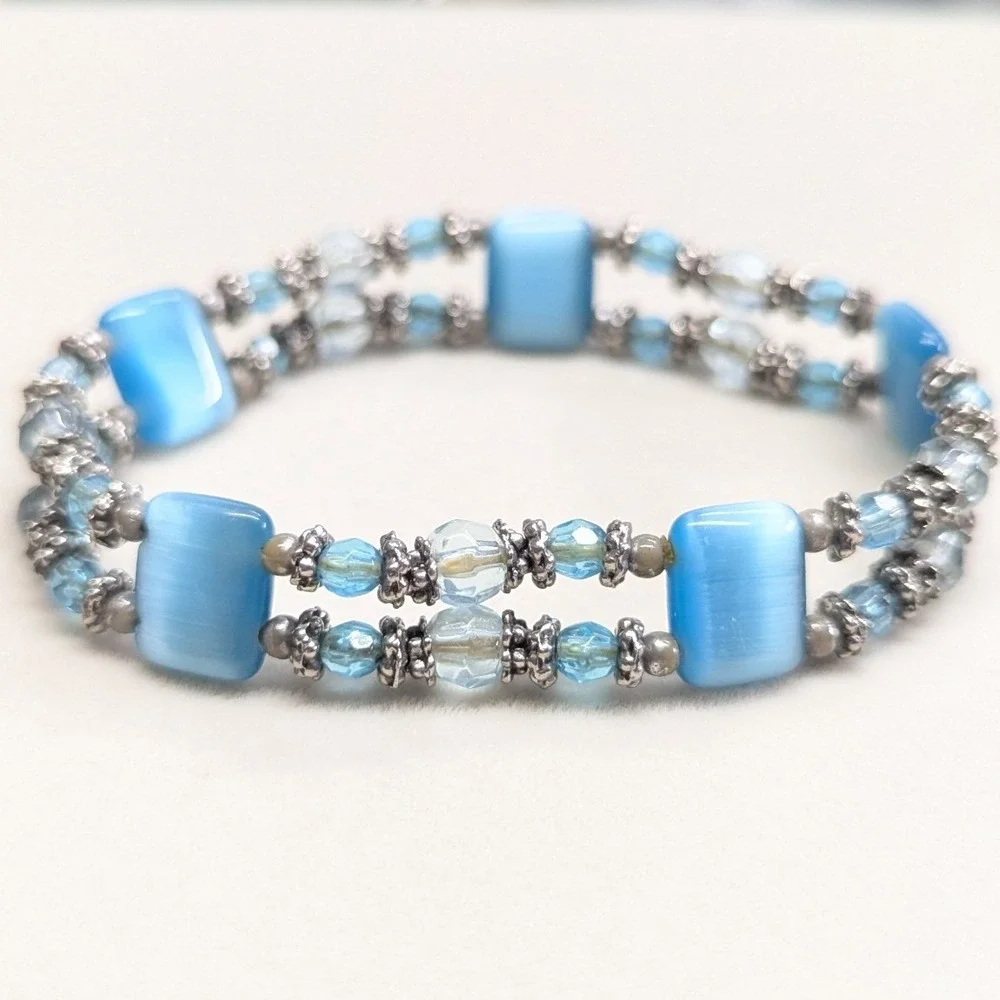 Vintage Beaded Stretch Bracelet Blue Cats Eye 2 Strand SilverTone Clear‎ Beads